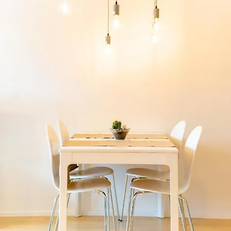 Monochrome Urban Hoodie Appartement Ljubljana